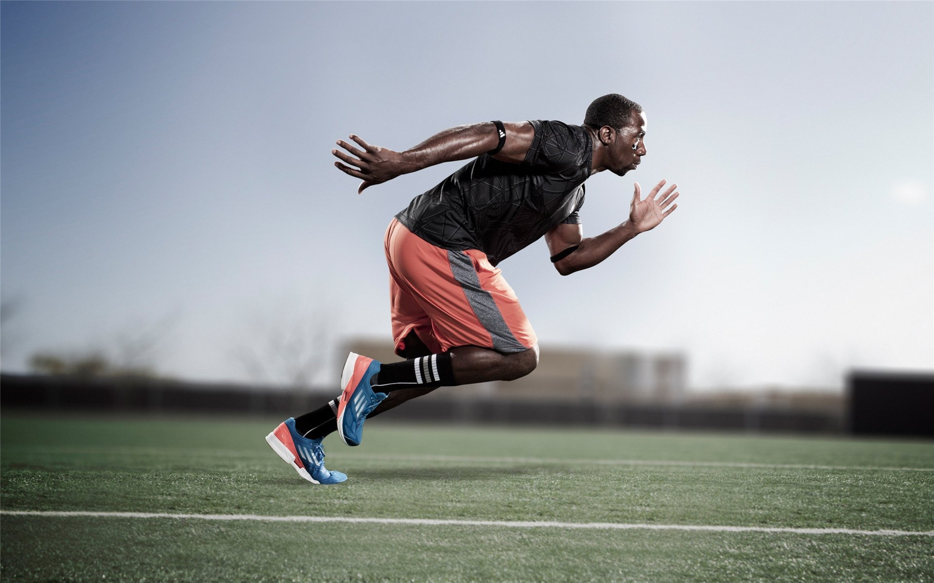 尼尔·巴特尔的防守技术日趋成熟，为袋鼠队带来稳定表现，巴特尔防守奥尼尔视频