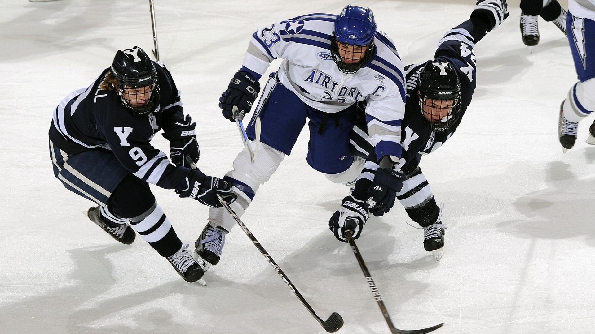 开云中国-足球运动员进校园宣传足球精神，影响深远，足球进校园宣传标语